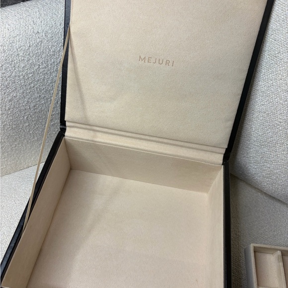 Jewelry Box - Picture 10 of 13